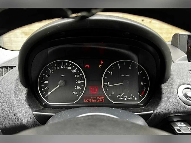 Bmw 116i 1.6 116pk 2006, j-323-fz - afbeelding 30 van  50