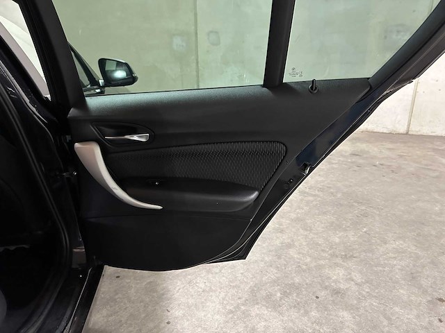 Bmw 116i business+ 136pk 2012 1-serie (origineel-nl) automaat, 33-xht-3 - afbeelding 8 van  36