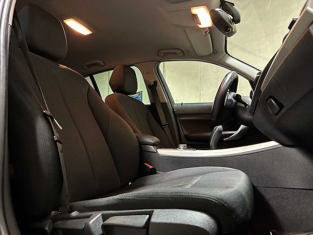 Bmw 116i business+ 136pk 2012 1-serie (origineel-nl) automaat, 33-xht-3 - afbeelding 11 van  36