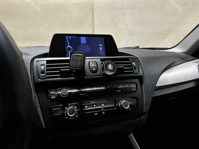 Bmw 116i business+ 136pk 2012 1-serie (origineel-nl) automaat, 33-xht-3 - afbeelding 20 van  63