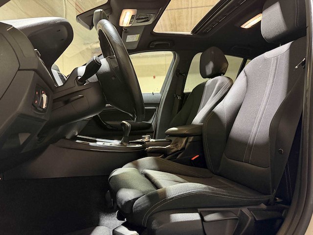 Bmw 116i edition sport line shadow executive 109pk 2018 (origineel-nl) 1-serie, rl-823-r - afbeelding 26 van  48