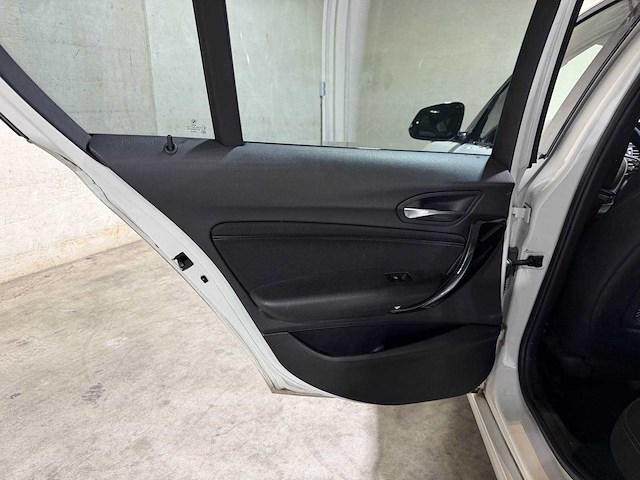Bmw 116i edition sport line shadow executive 109pk 2018 (origineel-nl) 1-serie, rl-823-r - afbeelding 27 van  48