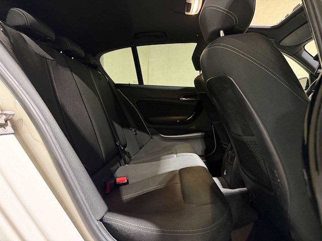 Bmw 116i edition sport line shadow executive 109pk 2018 (origineel-nl) 1-serie, rl-823-r - afbeelding 31 van  48