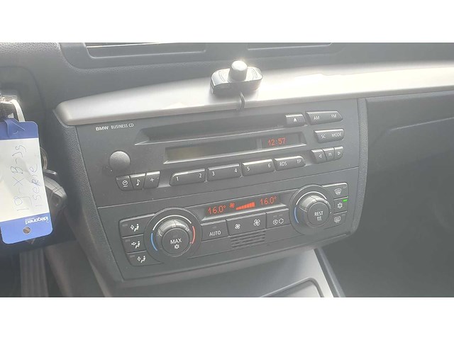 Bmw 116i high executive, 19-xb-js - afbeelding 2 van  16