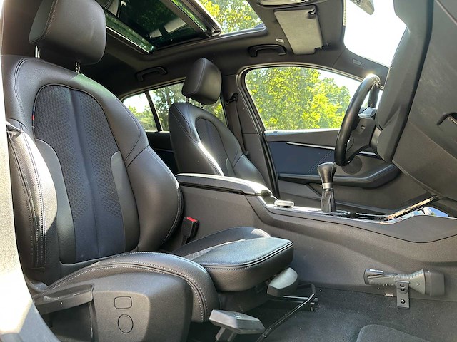Bmw 118d executive edition m sport 150pk 2020 (origineel-nl + 1e eigenaar) 1-serie, j-592-bh - afbeelding 25 van  36