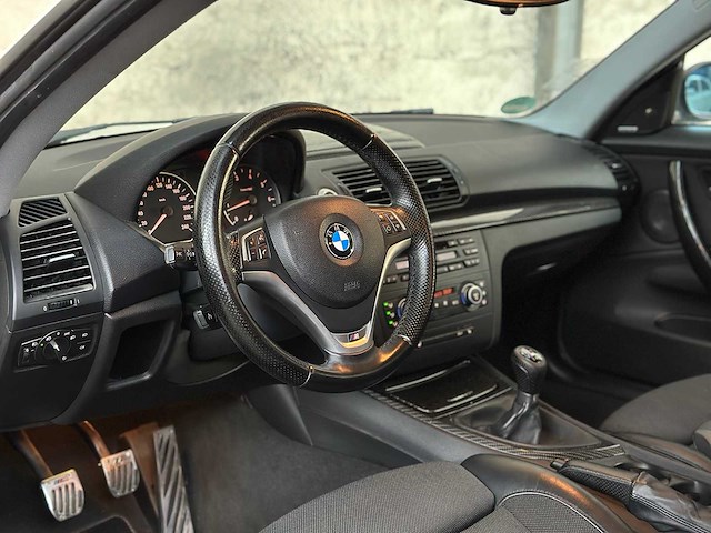 Bmw 118i 1-serie 143pk 2008, l-668-xd - afbeelding 9 van  38