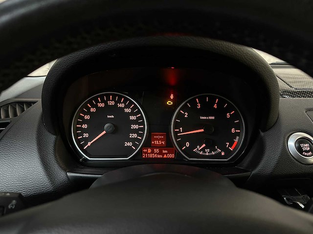Bmw 118i 1-serie 143pk 2008, l-668-xd - afbeelding 18 van  38