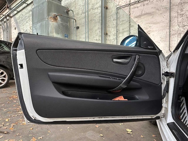 Bmw 118i 1-serie 143pk 2008, l-668-xd - afbeelding 22 van  38
