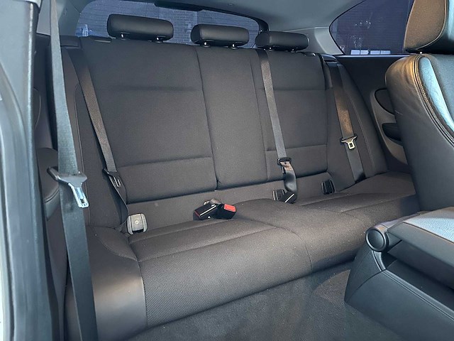 Bmw 118i 1-serie 143pk 2008, l-668-xd - afbeelding 29 van  38