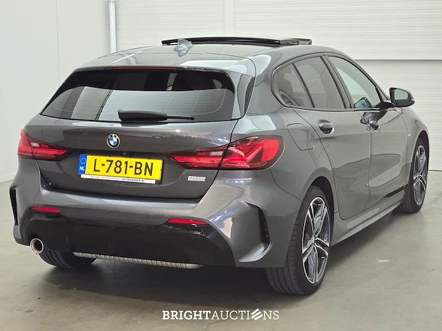 Bmw 118i 1-serie high executive 136pk 2021 (origineel-nl) 1-serie, l-781-bn - afbeelding 31 van  36