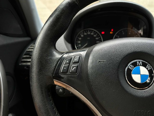 Bmw 118i 129pk 2006 1-serie (origineel-nl), 56-sk-gg - afbeelding 9 van  25