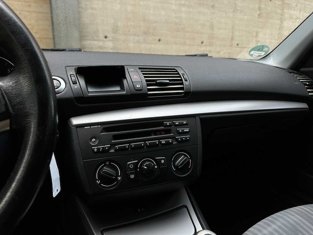 Bmw 118i 129pk 2006 1-serie (origineel-nl), 56-sk-gg - afbeelding 16 van  65
