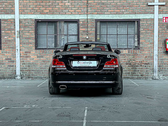 Bmw 118i cabrio high executive 1-serie 143pk 2011, l-752-xs - afbeelding 24 van  38
