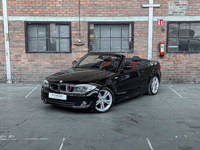 Bmw 118i cabrio high executive 1-serie 143pk 2011, l-752-xs - afbeelding 23 van  39