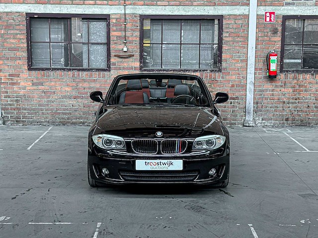 Bmw 118i cabrio high executive 1-serie 143pk 2011, l-752-xs - afbeelding 35 van  39