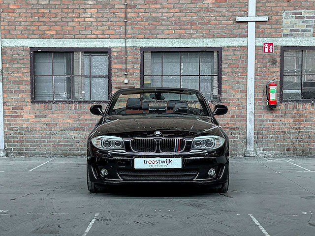 Bmw 118i cabrio high executive 1-serie 143pk 2011, l-752-xs - afbeelding 36 van  39