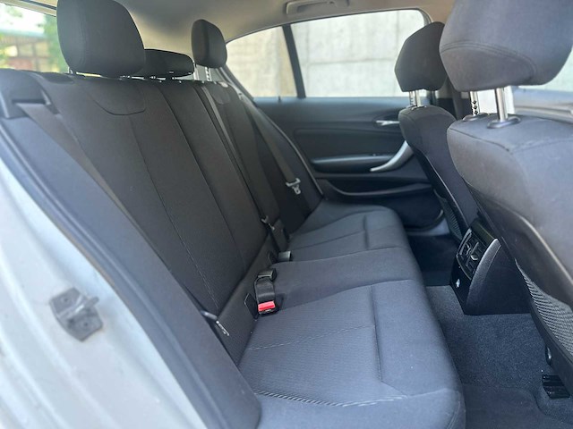 Bmw 118i corporate lease executive 1-serie 136pk 2017 (origineel-nl) automaat, pt-576-p - afbeelding 39 van  42