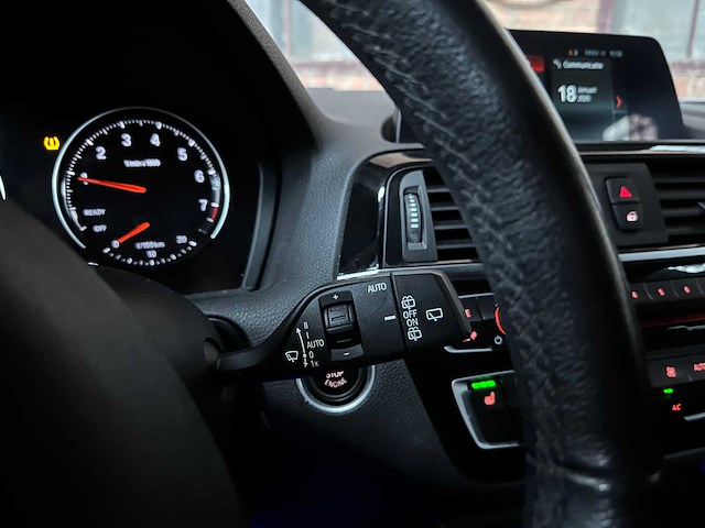 Bmw 118i corporate lease high executive 1-serie 136pk 2018 - afbeelding 17 van  42