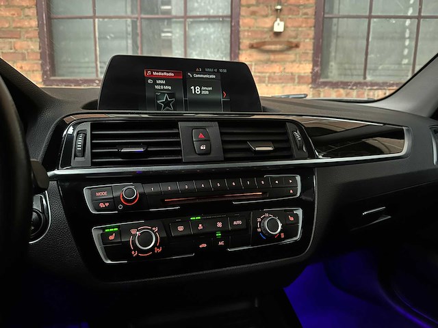 Bmw 118i corporate lease high executive 1-serie 136pk 2018 - afbeelding 20 van  42