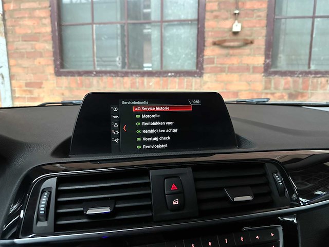 Bmw 118i corporate lease high executive 1-serie 136pk 2018 - afbeelding 21 van  42