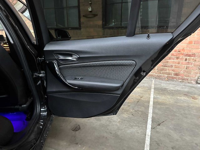 Bmw 118i corporate lease high executive 1-serie 136pk 2018 - afbeelding 29 van  42