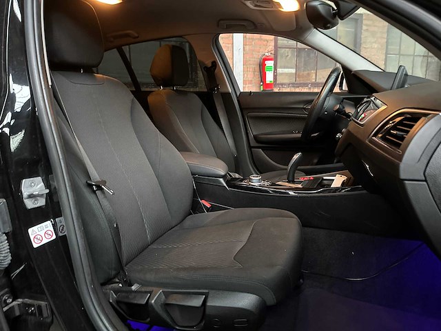 Bmw 118i corporate lease high executive 1-serie 136pk 2018 - afbeelding 36 van  42