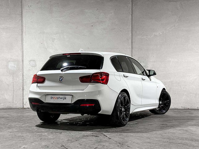 Bmw 118i edition m sport shadow high executive 1-serie 134pk 2019, p-613-rt - afbeelding 2 van  35
