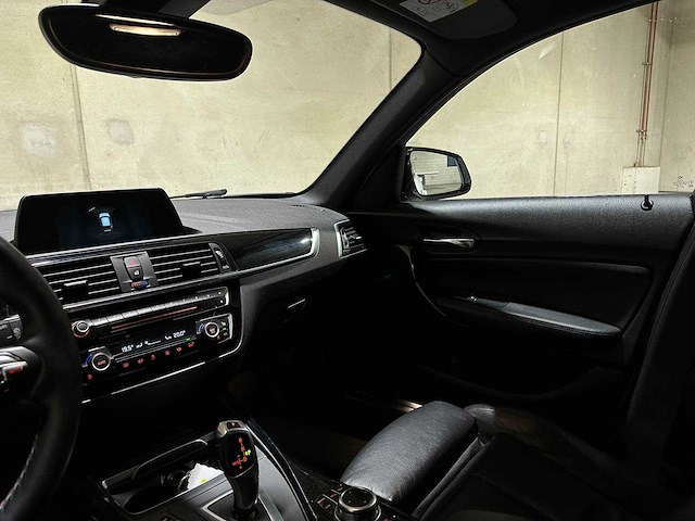 Bmw 118i edition m sport shadow high executive 1-serie 134pk 2019, p-613-rt - afbeelding 12 van  35