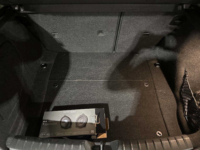 Bmw 118i edition m sport shadow high executive 1-serie 134pk 2019, p-613-rt - afbeelding 26 van  35