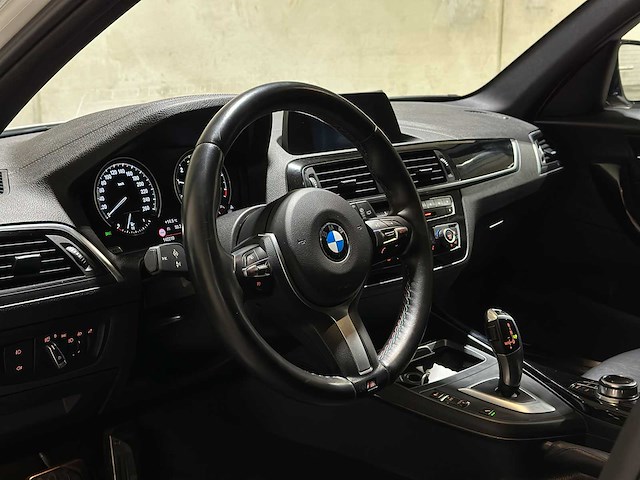 Bmw 118i edition m sport shadow high executive 1-serie 134pk 2019, p-613-rt - afbeelding 11 van  41