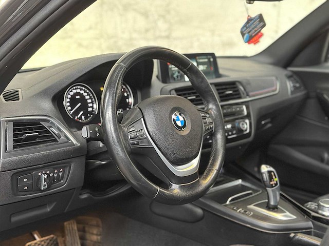 Bmw 118i executive 1-serie 136pk 2018, sr-255-z - afbeelding 16 van  39