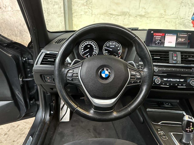 Bmw 118i executive 1-serie 136pk 2018, sr-255-z - afbeelding 17 van  39