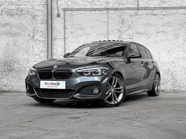 Bmw 118i executive 1-serie 136pk 2018, sr-255-z - afbeelding 1 van  39