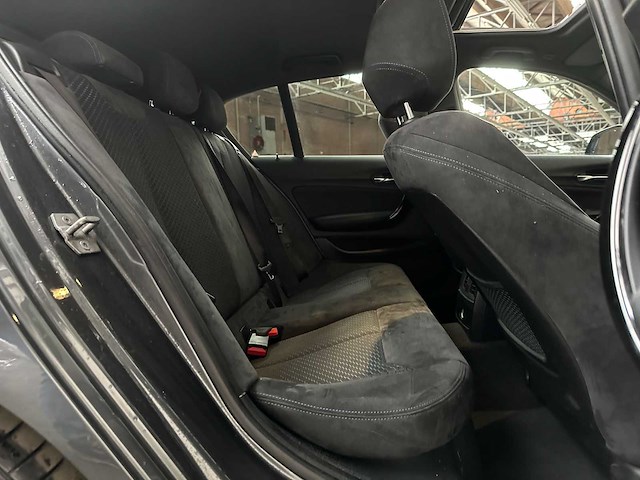 Bmw 118i executive 1-serie 136pk 2018, sr-255-z - afbeelding 35 van  39