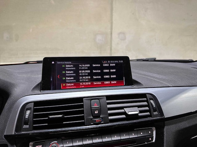 Bmw 118i high executive 1-serie 134pk 2018 (origineel-nl), tt-509-j - afbeelding 20 van  48