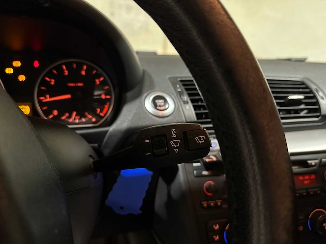 Bmw 118i high executive 129pk 2005 1-serie, 46-rk-rp - afbeelding 16 van  40