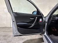 Bmw 118i high executive 129pk 2005 1-serie, 46-rk-rp - afbeelding 21 van  40