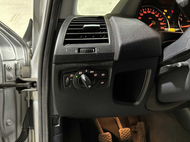 Bmw 118i high executive 129pk 2005 1-serie, 46-rk-rp - afbeelding 11 van  40