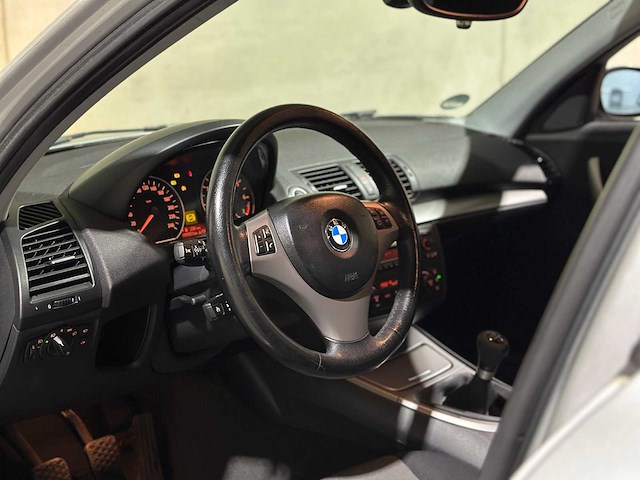 Bmw 118i high executive 129pk 2005 1-serie, 46-rk-rp - afbeelding 8 van  40