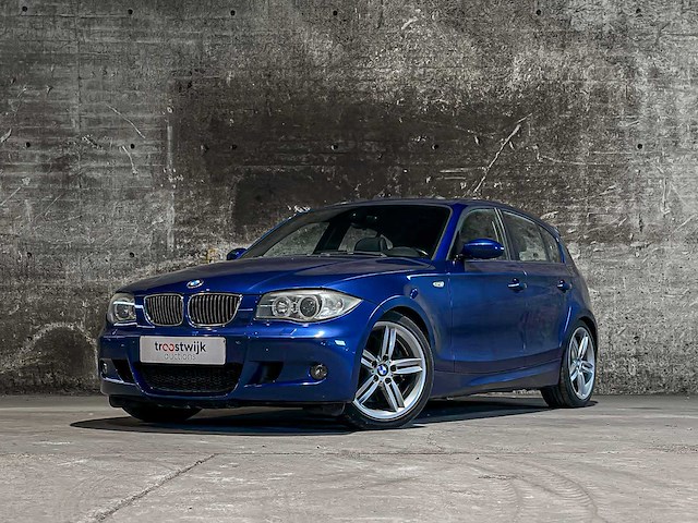 Bmw 130i introduction m-sport 3.0 6-cilinder in-lijn 265pk 2005 1-serie, 50-th-rd youngtimers - afbeelding 12 van  45