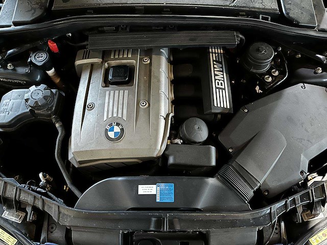 Bmw 130i introduction m-sport 3.0 6-cilinder in-lijn 265pk 2005 1-serie, 50-th-rd youngtimers - afbeelding 35 van  45