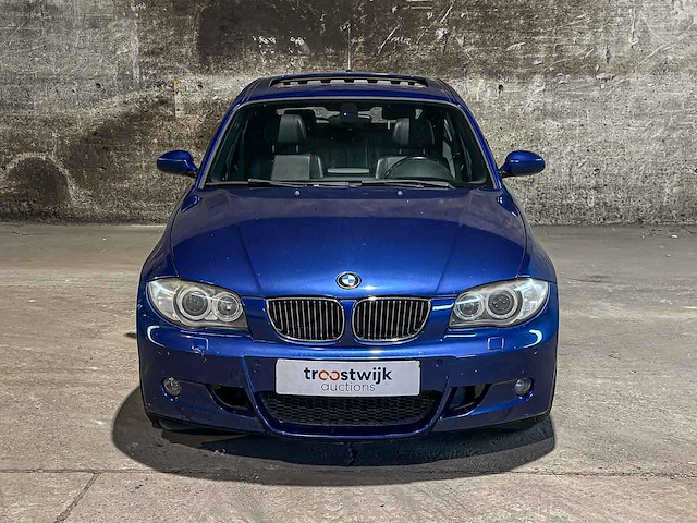 Bmw 130i introduction m-sport 3.0 6-cilinder in-lijn 265pk 2005 1-serie, 50-th-rd youngtimers - afbeelding 41 van  45