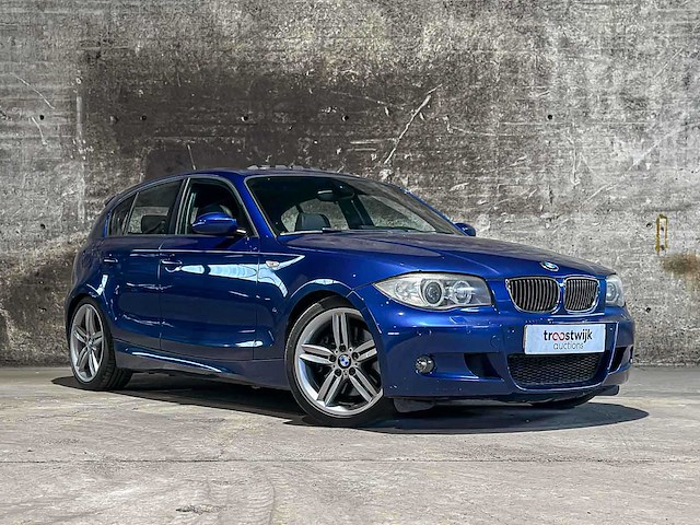 Bmw 130i introduction m-sport 3.0 6-cilinder in-lijn 265pk 2005 1-serie, 50-th-rd youngtimers - afbeelding 42 van  45