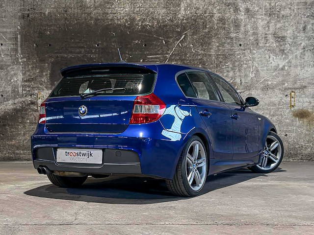 Bmw 130i introduction m-sport 3.0 6-cilinder in-lijn 265pk 2005 1-serie, 50-th-rd youngtimers - afbeelding 2 van  45
