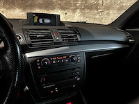 Bmw 130i introduction m-sport 3.0 6-cilinder in-lijn 265pk 2005 1-serie, 50-th-rd youngtimers - afbeelding 20 van  45