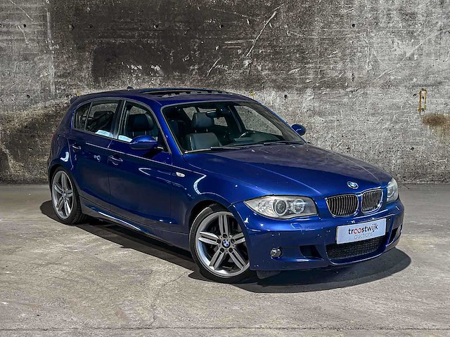 Bmw 130i introduction m-sport 3.0 6-cilinder in-lijn 265pk 2005 1-serie, 50-th-rd youngtimers - afbeelding 44 van  45