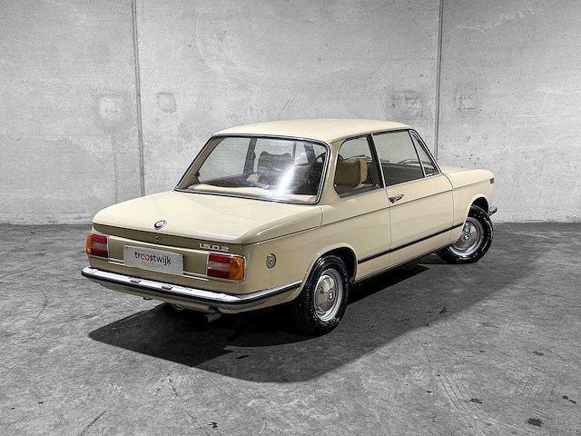 Bmw 1502 coupe 75pk 1975 - afbeelding 2 van  6