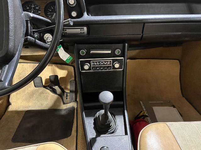 Bmw 1502 coupe 75pk 1975 - afbeelding 4 van  6