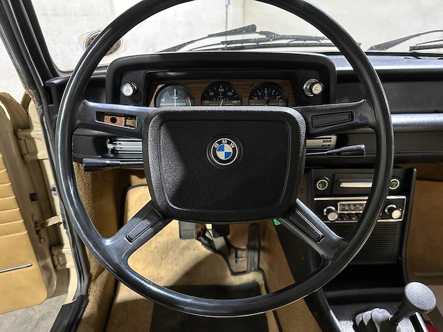 Bmw 1502 coupe 75pk 1975 - afbeelding 13 van  39