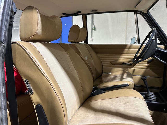 Bmw 1502 coupe 75pk 1975 - afbeelding 28 van  39